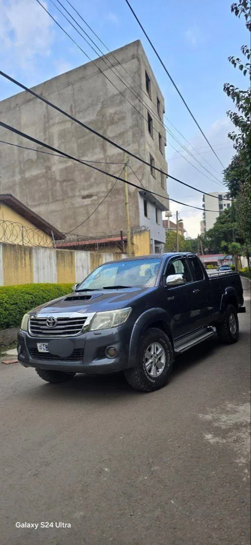 2012 Model-Toyota Hilux