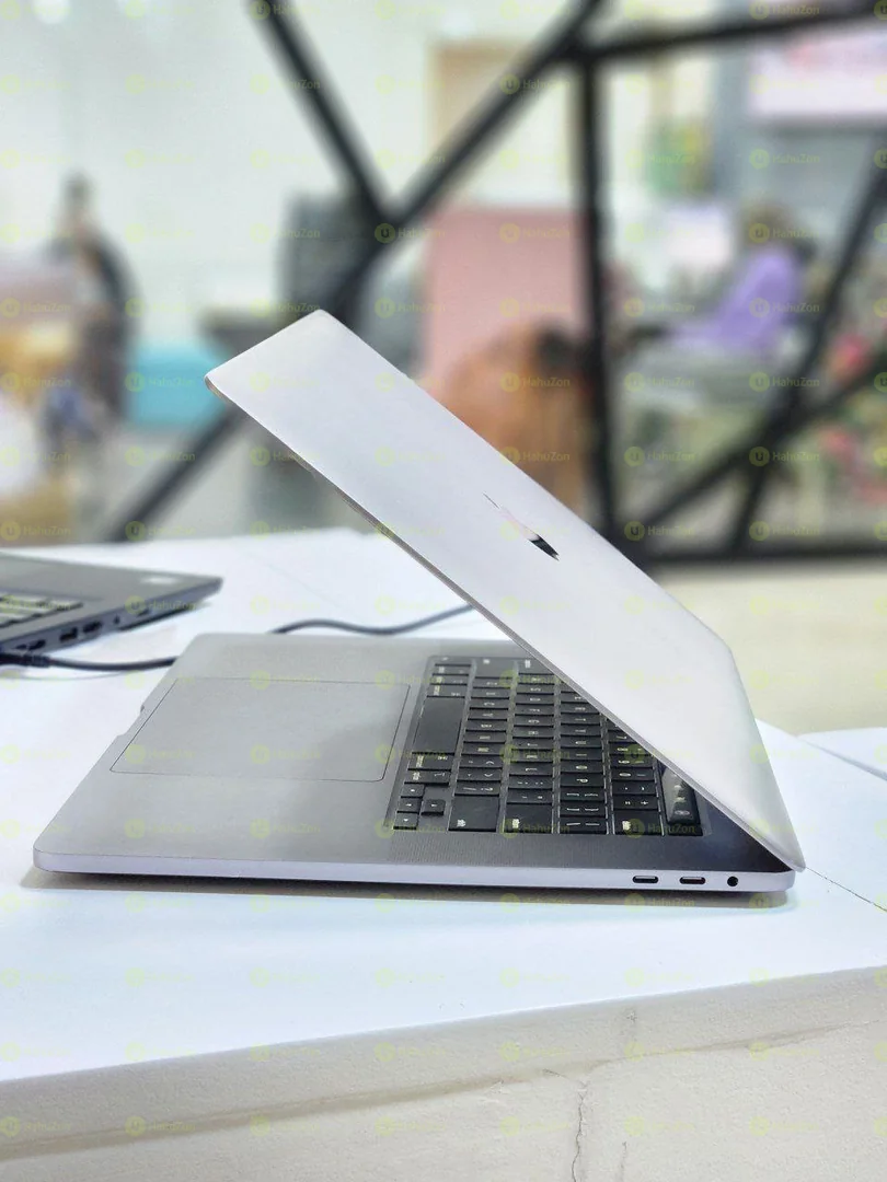 MacBook Pro 2019 Core i9 Laptop