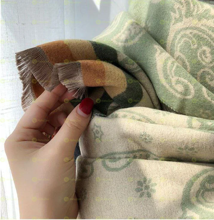 Stylish And Trendy Scarves