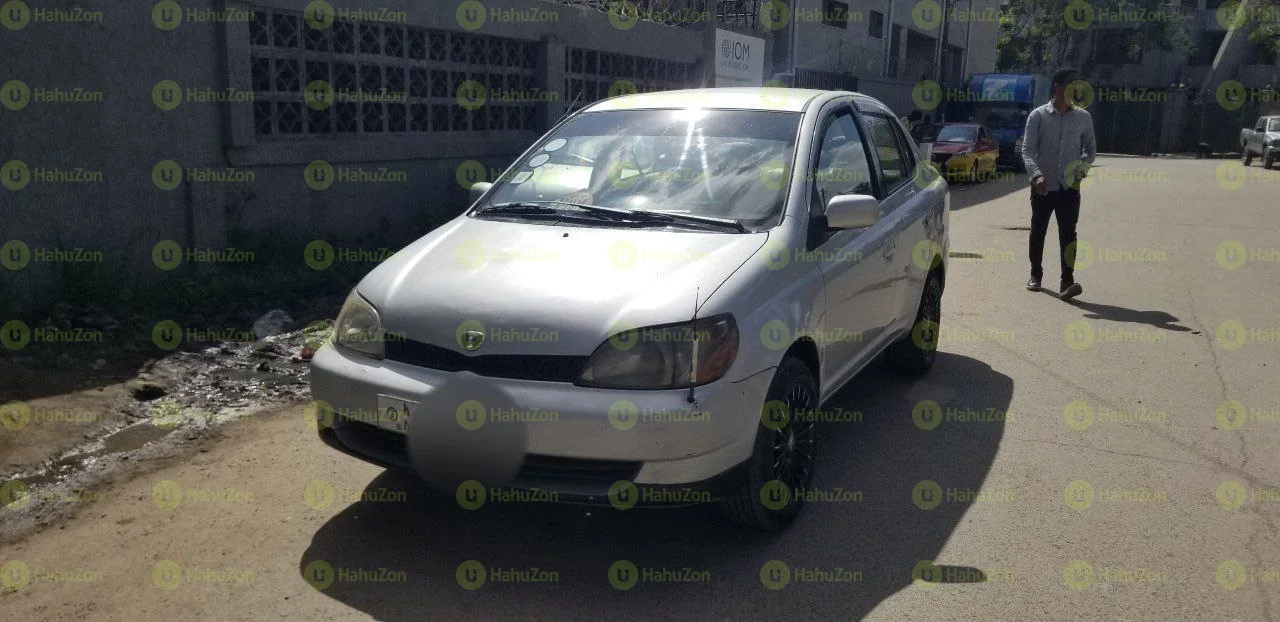 2001 Model-Toyota Platz