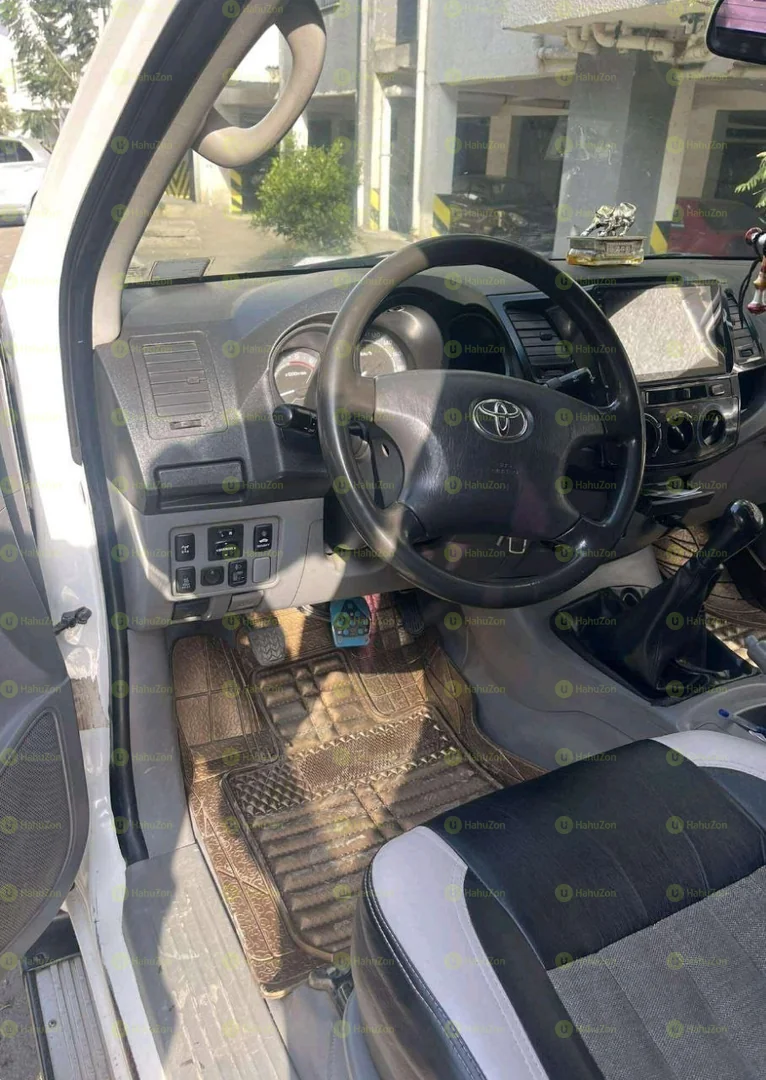 2007 Model-Toyota Hilux Kin Cap