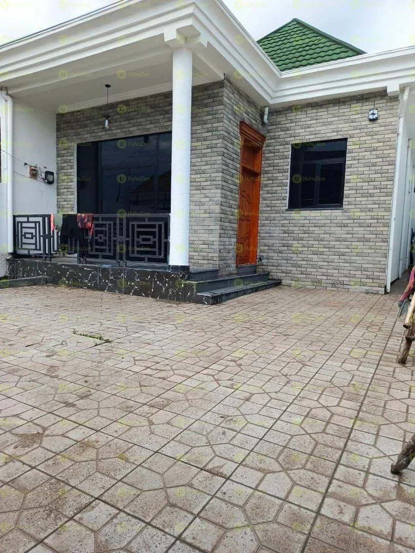 250 ካሬ የሚሸጥ ቪላ ቤት በአያት