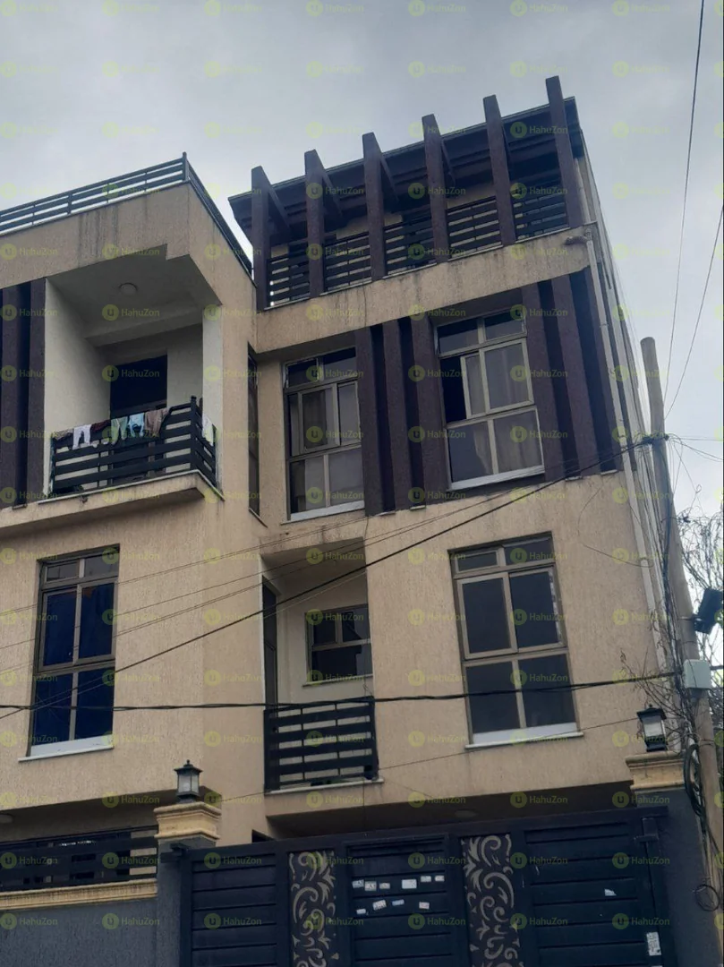 150 ካሬ የሚሸጥ G+3 ቤት በሰሚት