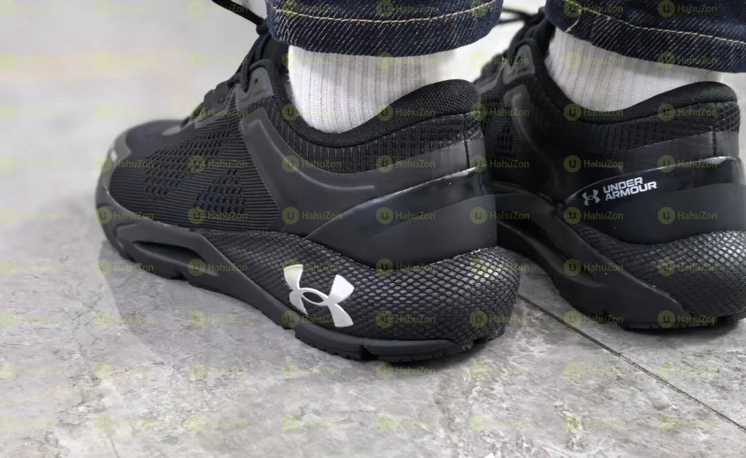 Under Armour Hover Phantom WMNS Shoes