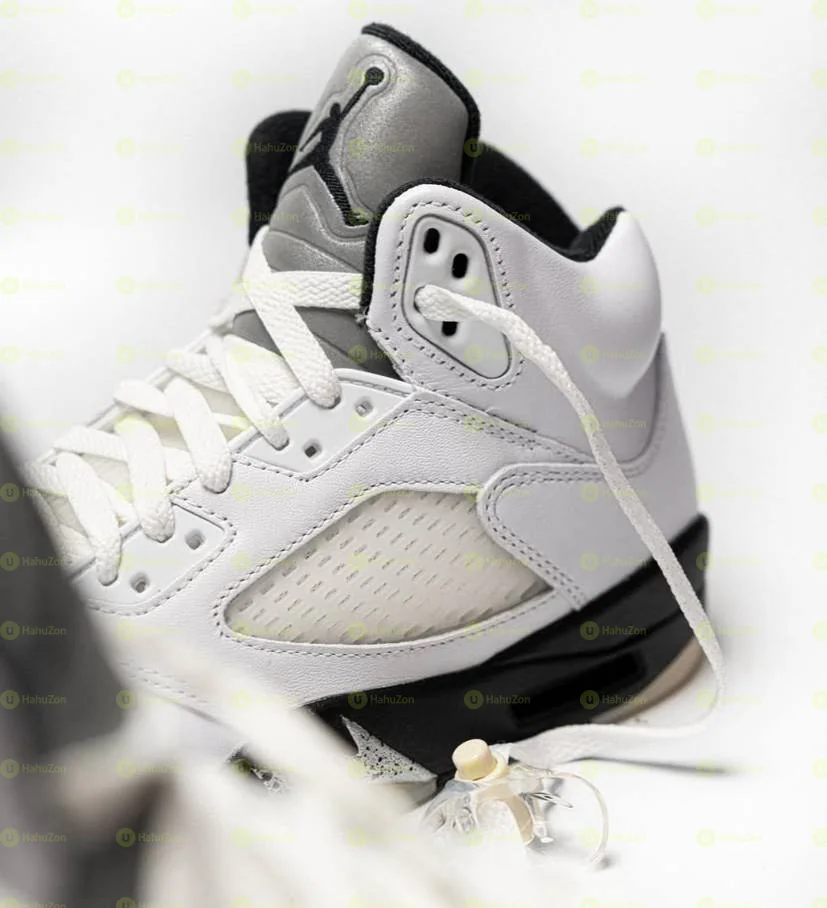 Air Jordan 5 Retro “Reverse Metallic Men’s Shoes