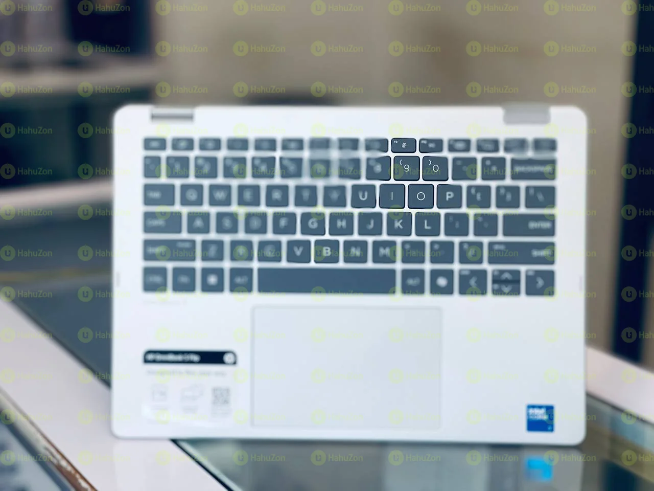 Hp Omni Book Core 7 150U Laptop