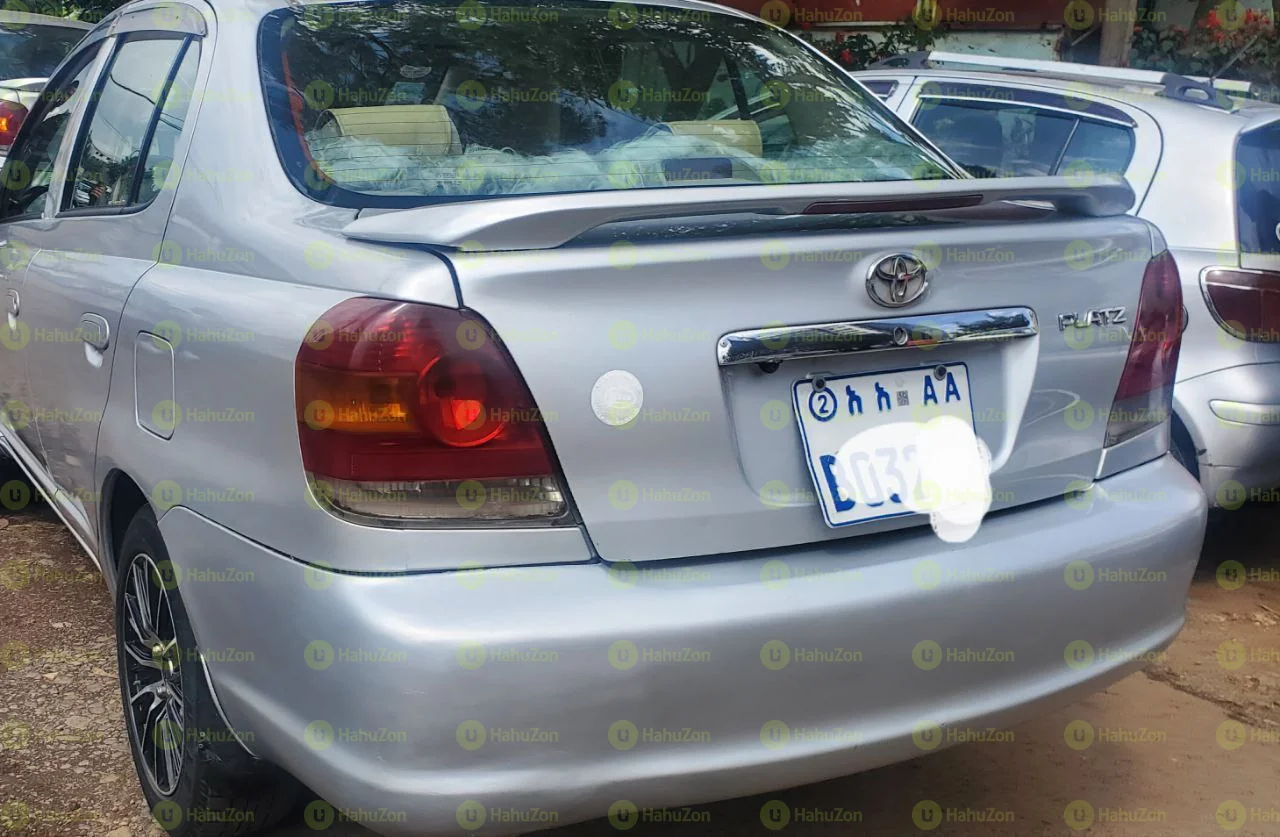 2005 Model-Toyota Platz