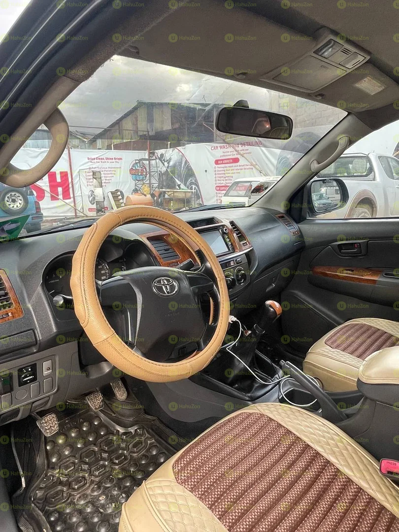 2013 Model-Toyota Vigo Double Cap