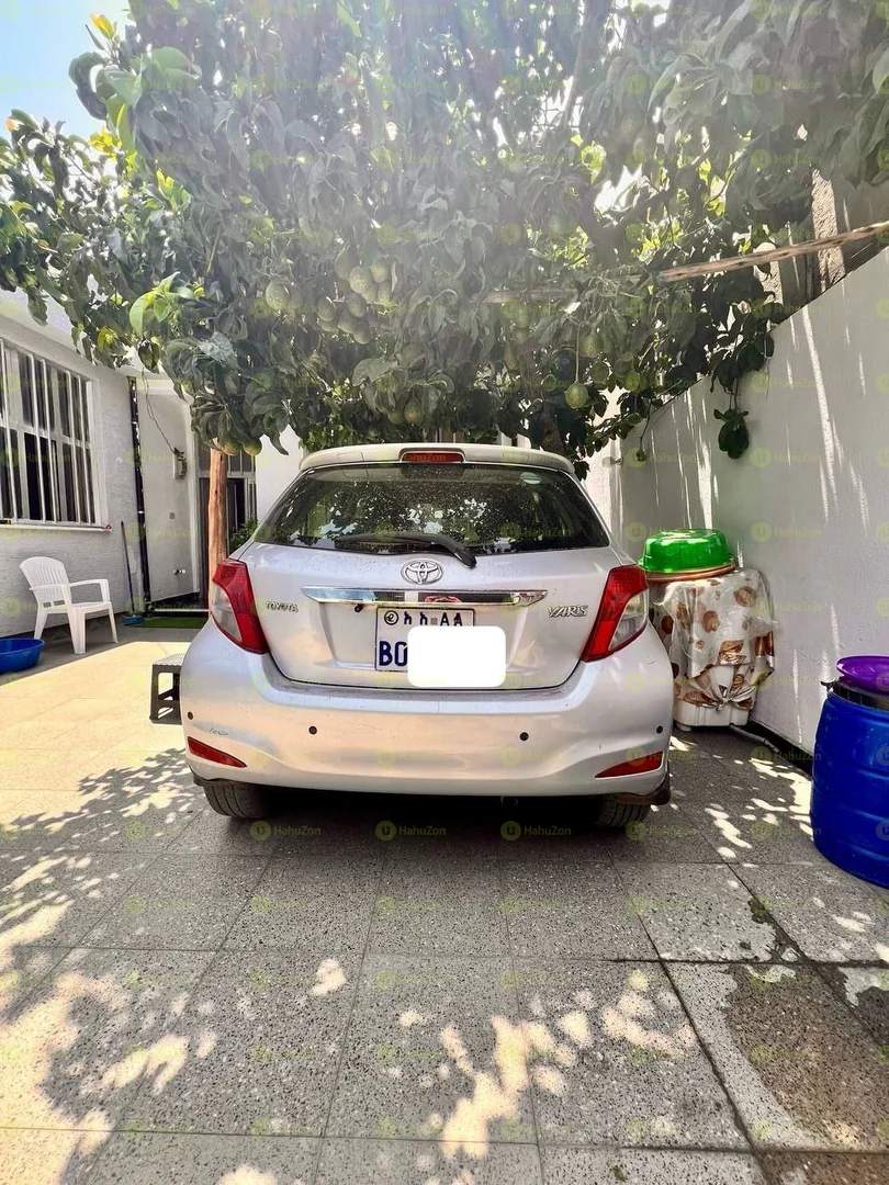 2012 Model-Toyota Yaris Compact