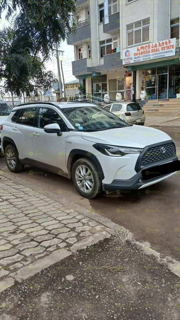 2023 Model-Toyota Corolla Cross