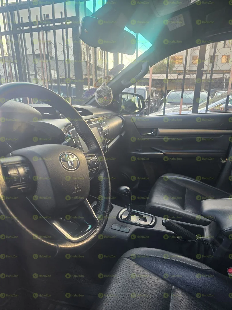 2022 Model-Toyota Hilux Invincible Double Cab