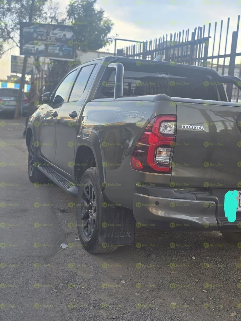 2022 Model-Toyota Hilux Invincible Double Cab