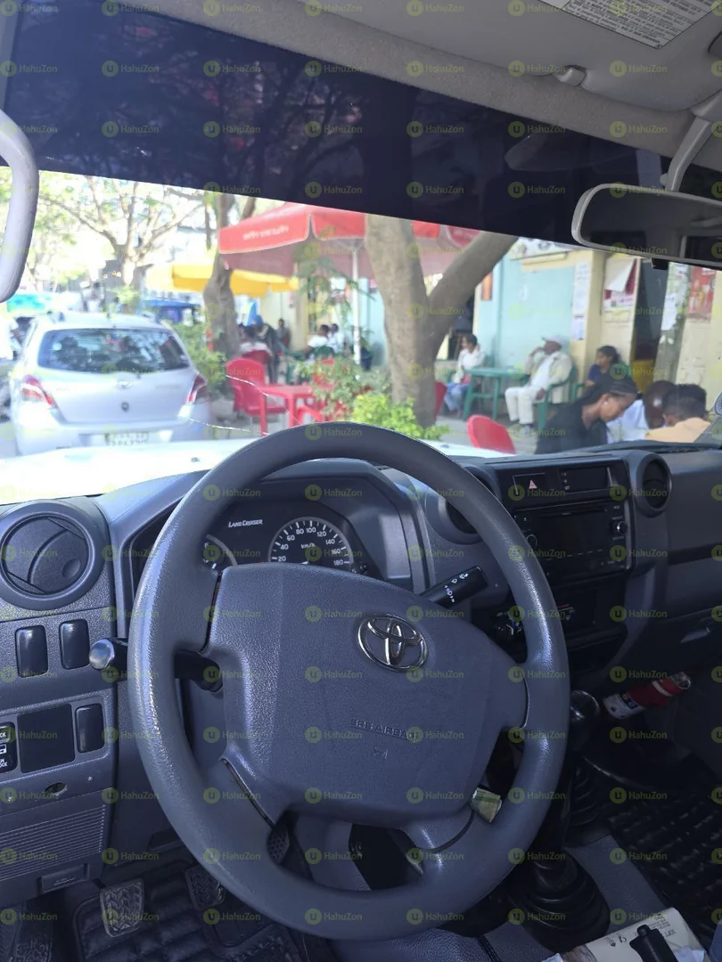 2018 Model-Toyota Landcruiser