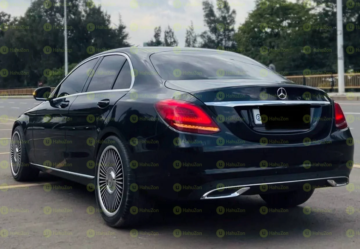 2021 Model-Mercedes C180