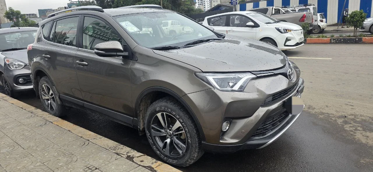 2016 Model-Toyota Rav4