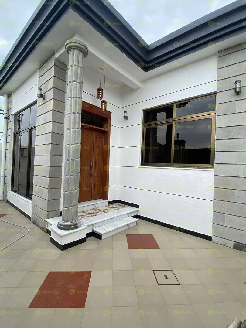 150 ካሬ የሚሸጥ ቪላ ቤት በአያት