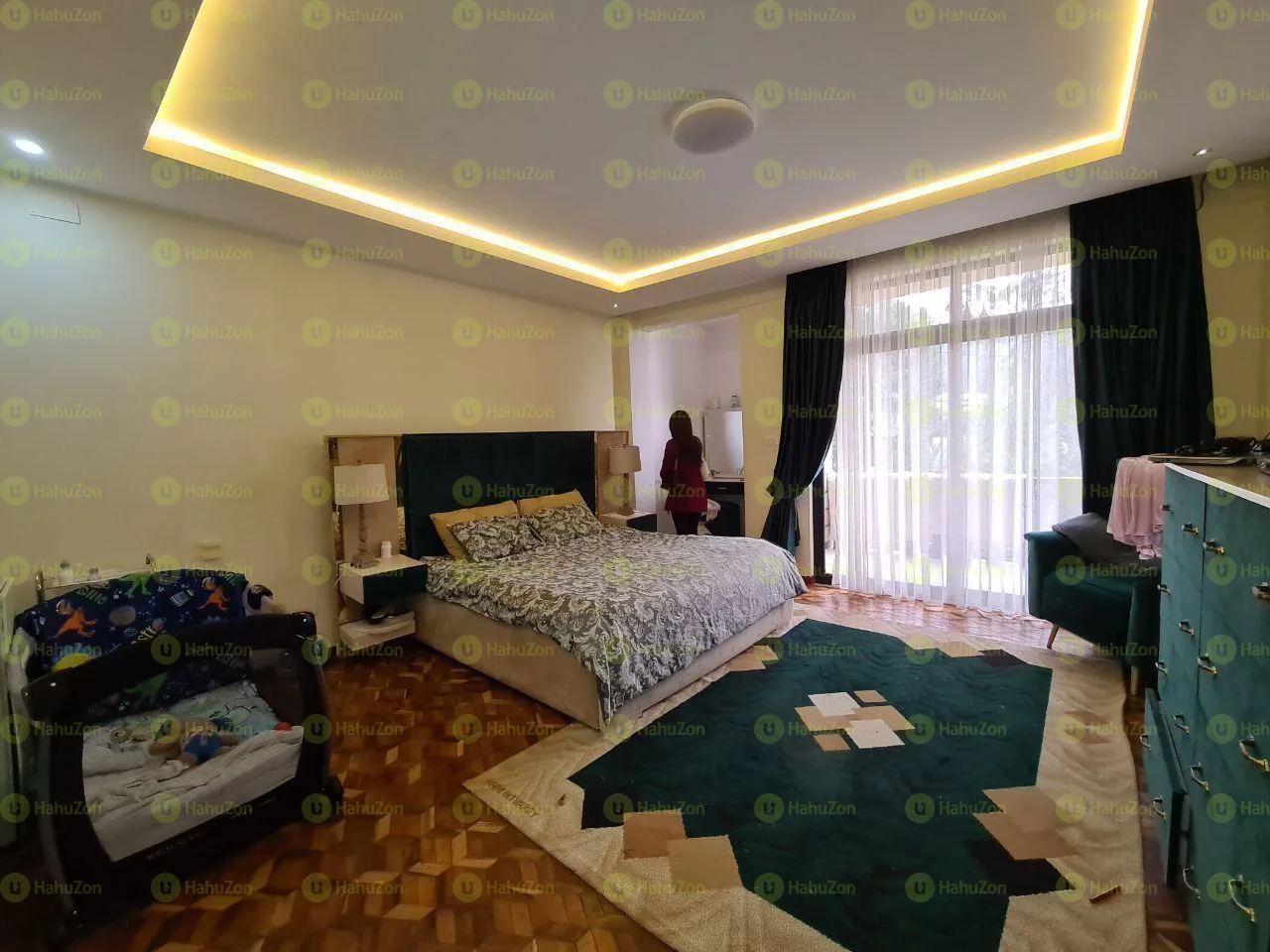 500 ካሬ የሚሸጥ G+2 ቤት በፈረንሳይ 41 እየሱስ