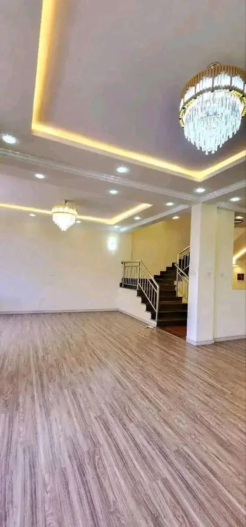 500 ካሬ የሚሸጥ G+2 ቤት