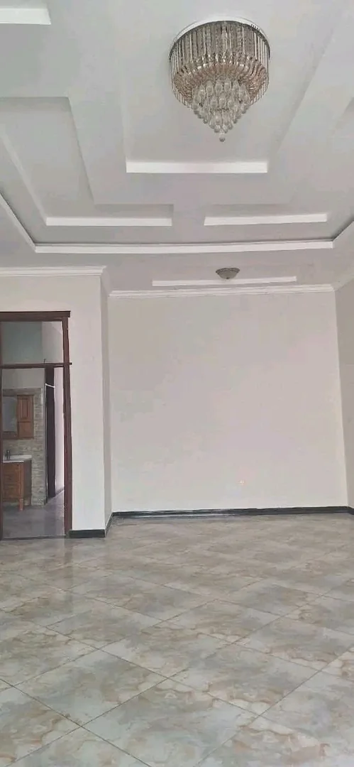 284 ካሬ የሚሸጥ ቪላ ቤት በ ሰሚት