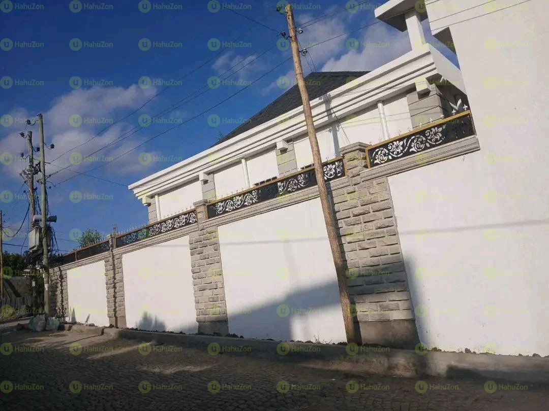 250 ካሬ የሚሸጥ ቪላ ቤት በወሰን
