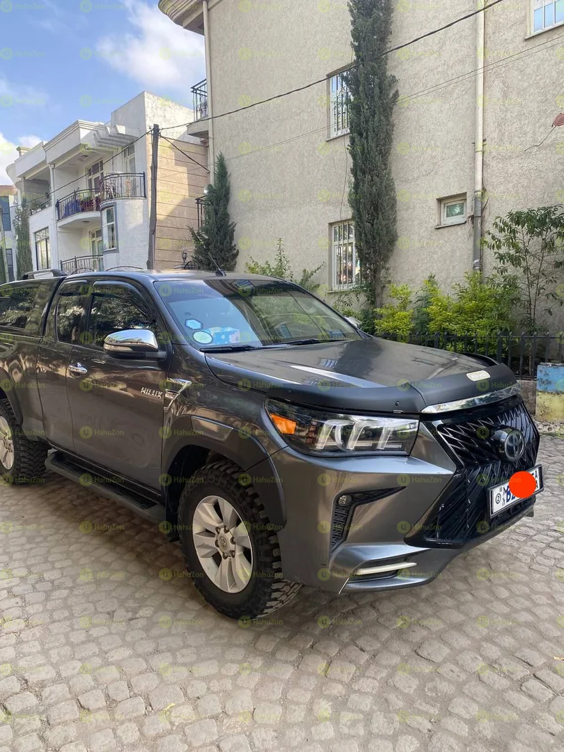 2017 Model-Hilux kin Cab