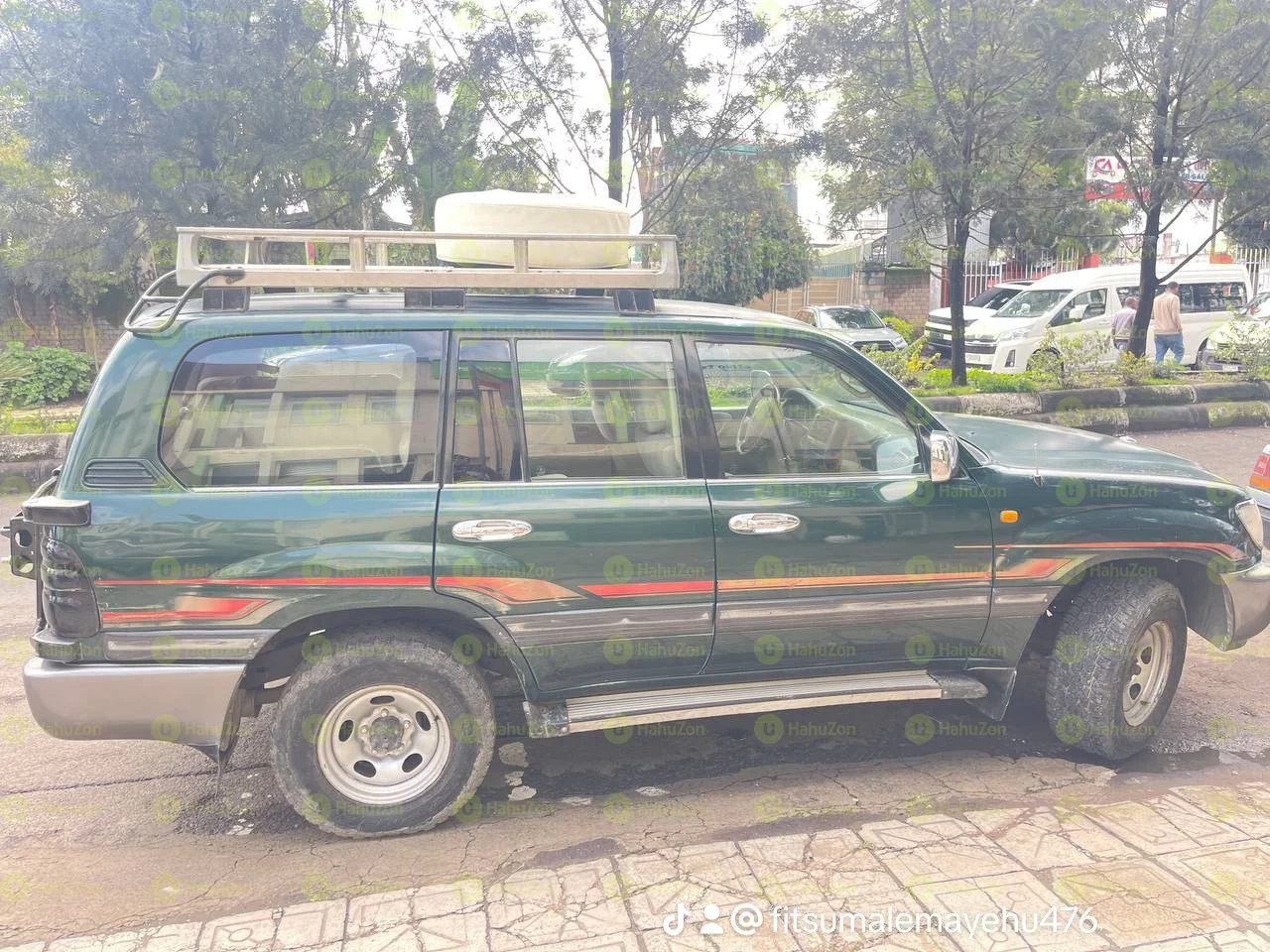 2004 Model-Land cruiser 105 GX.R