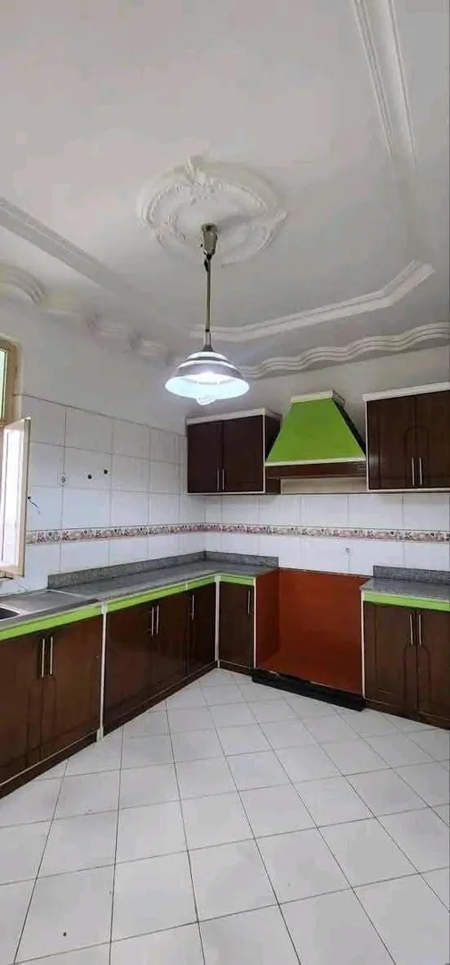 150 ካሬ የሚሸጥ ቪላ ቤት በአያት ዞን