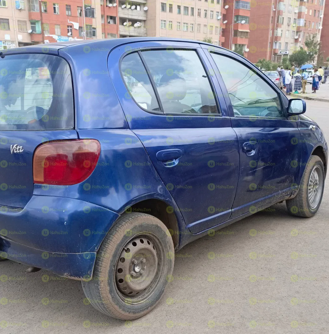 2000 Model-Toyota Vitz