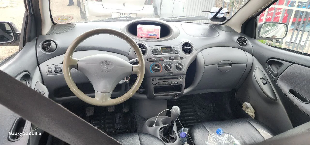 2001 Model-Toyota Vitz Yaris
