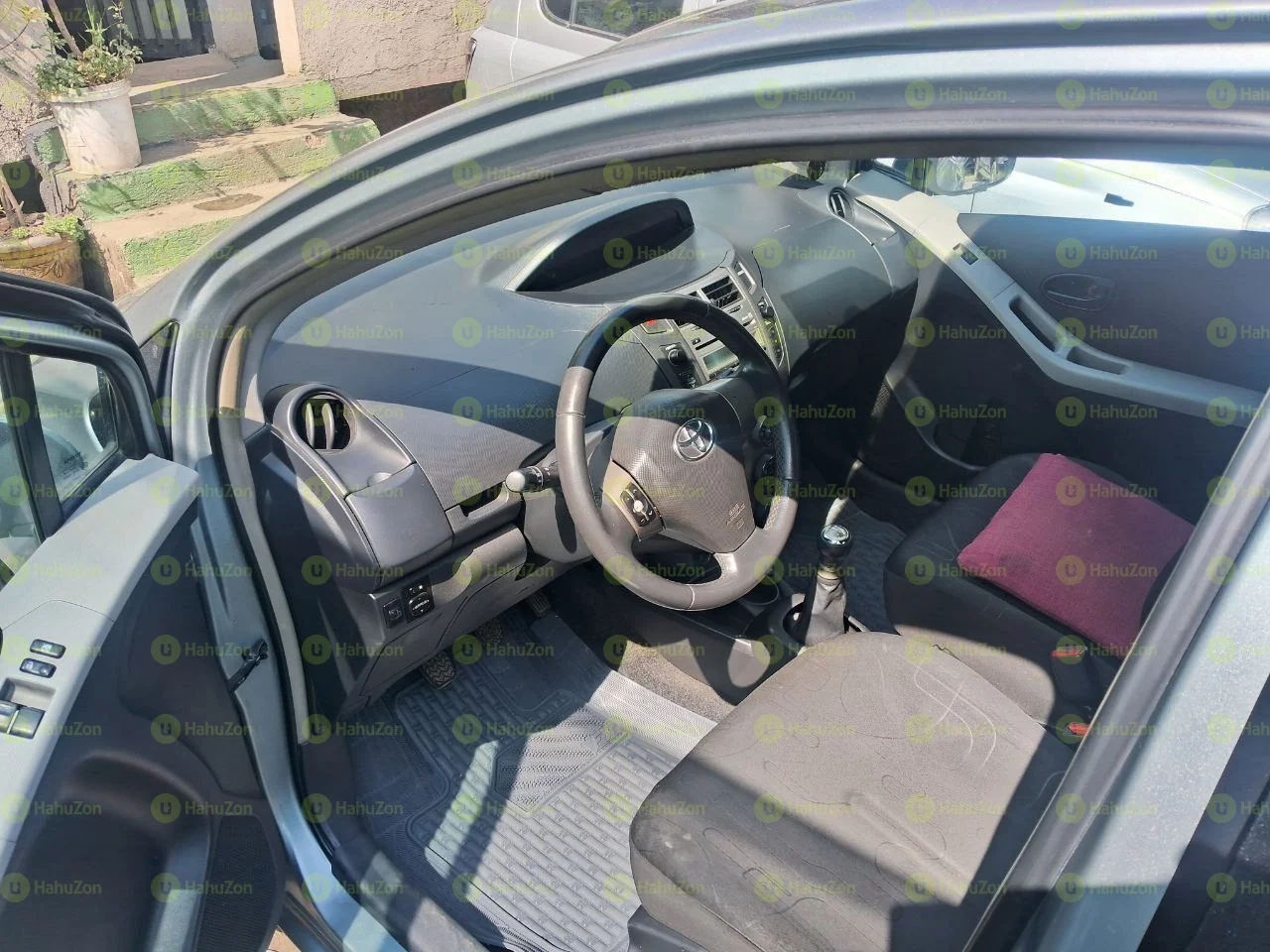 2009 Model-Toyota Compact Yaris