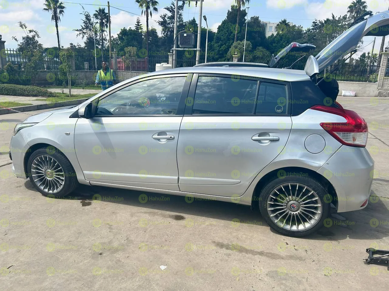 2015 Model-Toyota Yaris