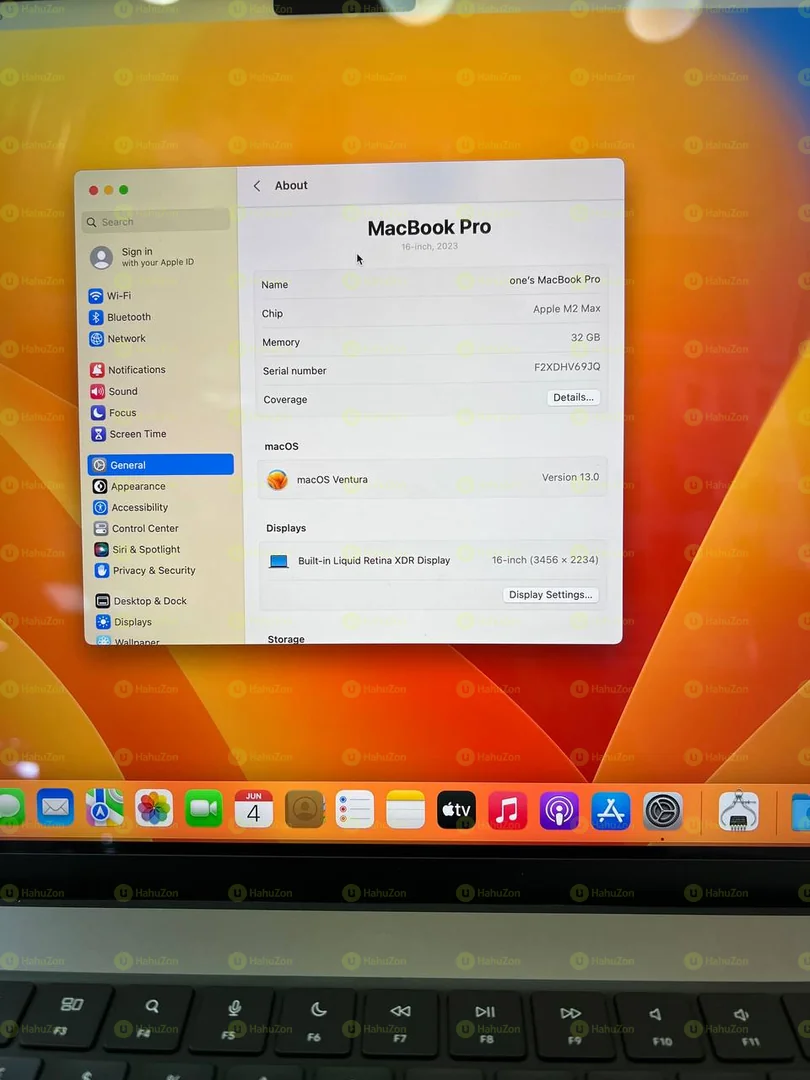 MacBook Pro (16-inch)