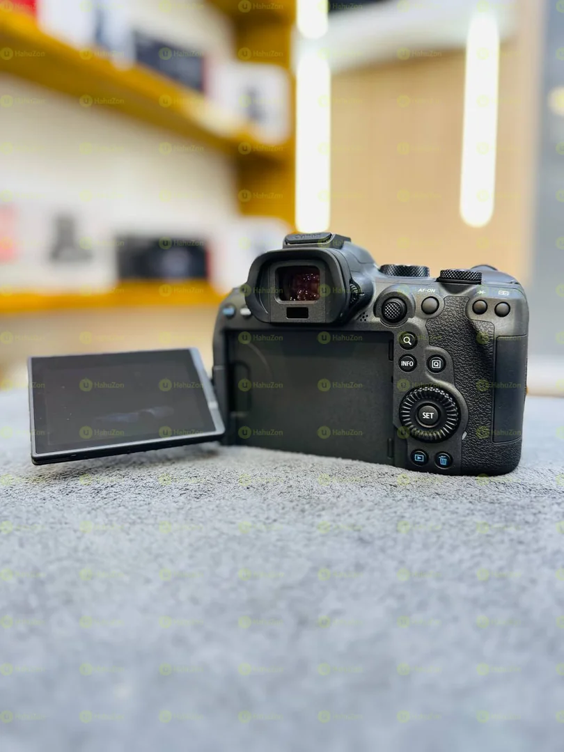Canon R6 II