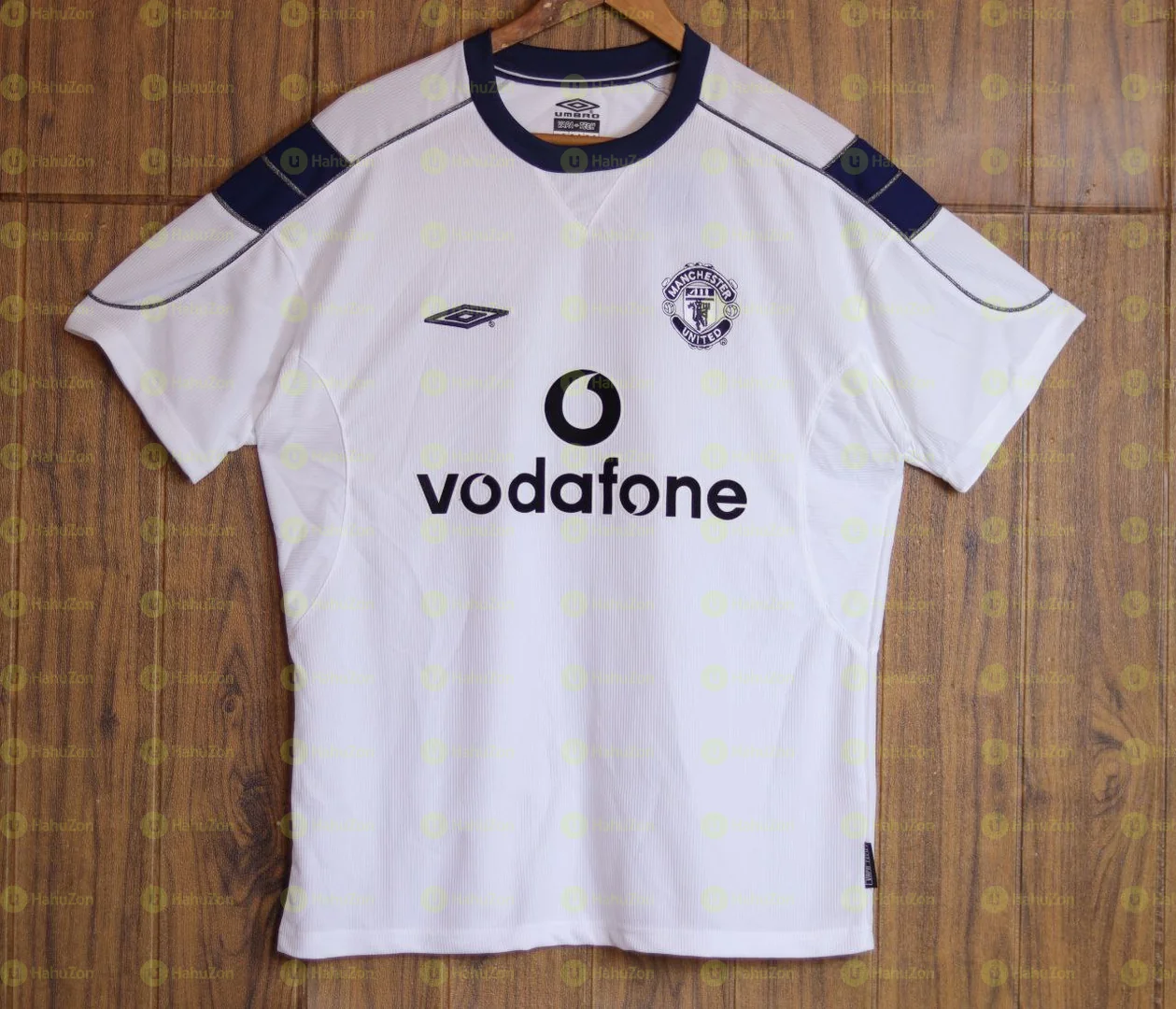 2000-01 Manchester United Away Retro Jersey