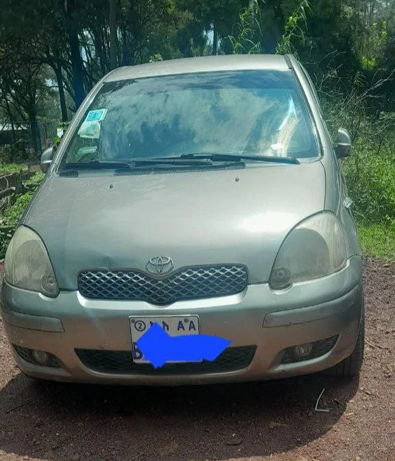 2004 Model-Toyota Vitz