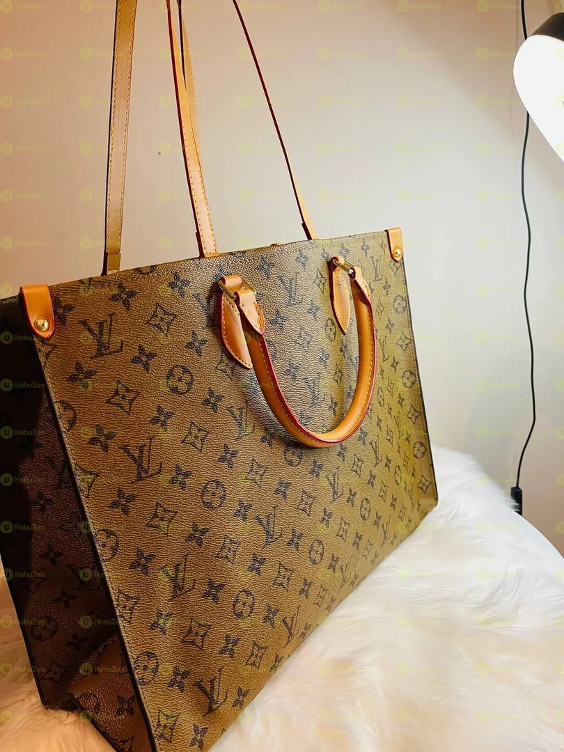 Fashionble Handbags