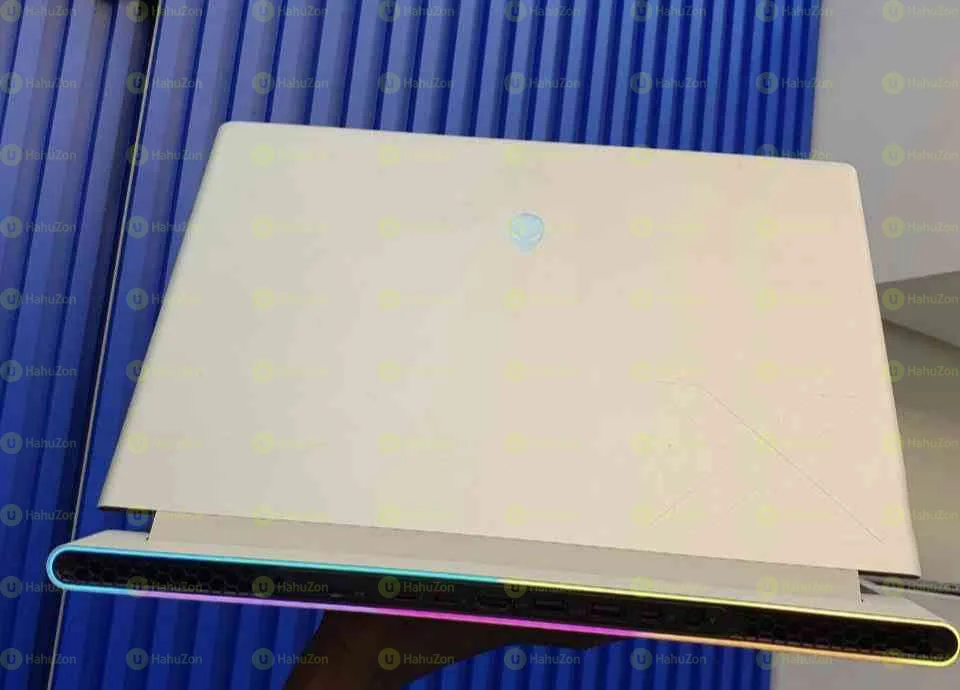Alienware Intel Core Ultra 9 185H Laptop