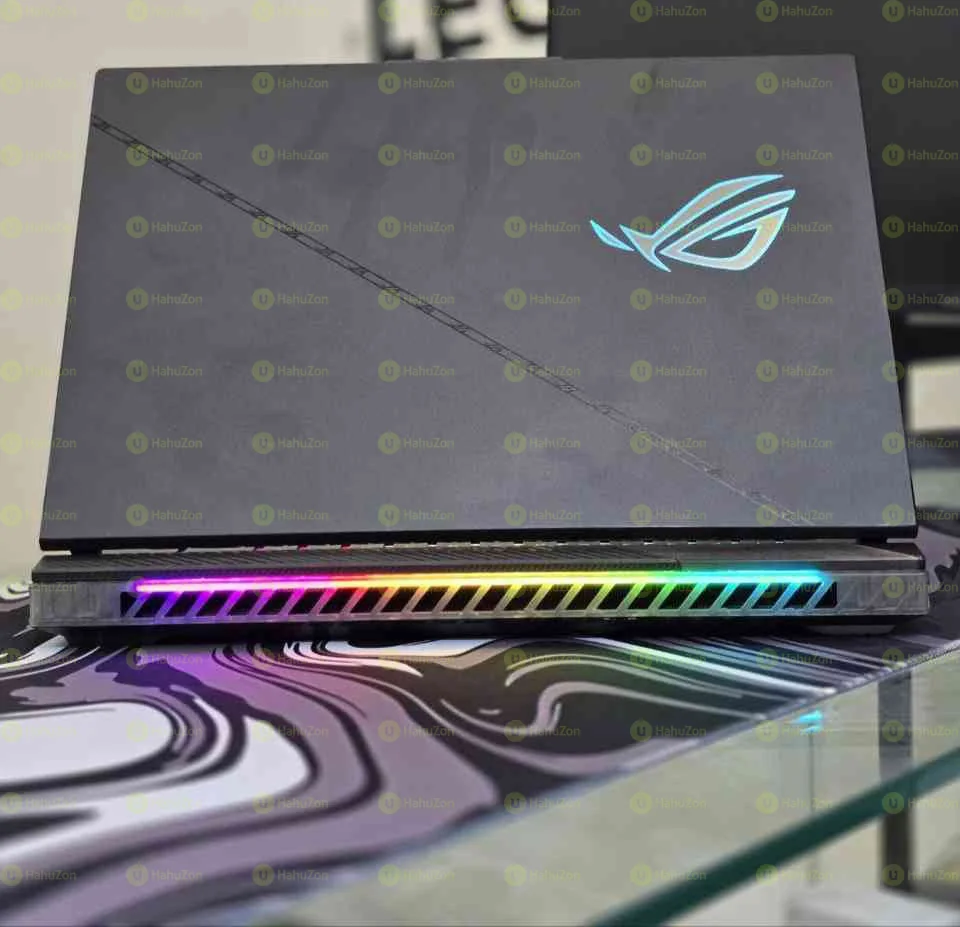 Asus Pro Strix Scar 16 (2024) Gaming Laptop