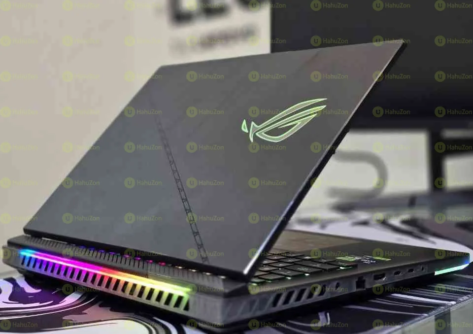 Asus Pro Strix Scar 16 (2024) Gaming Laptop