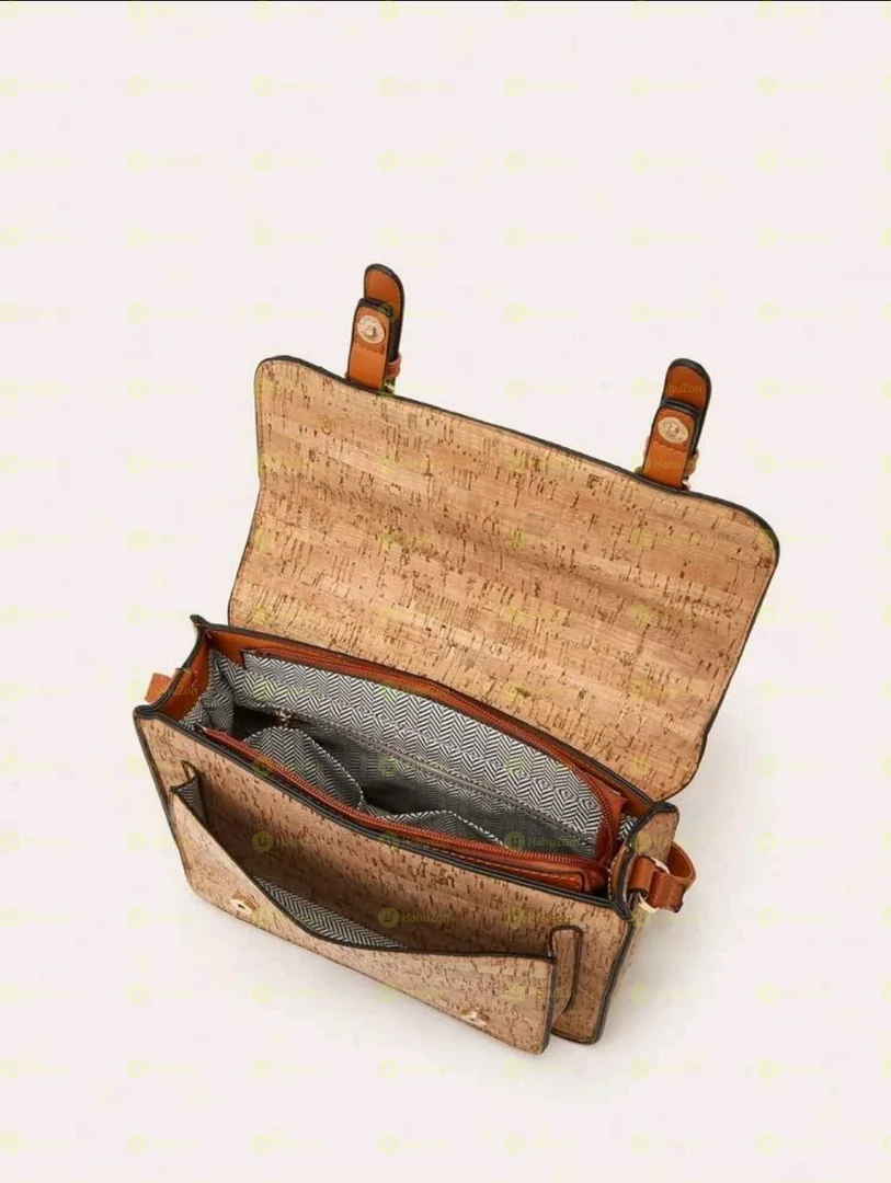 Vintage Medium Messenger Bag