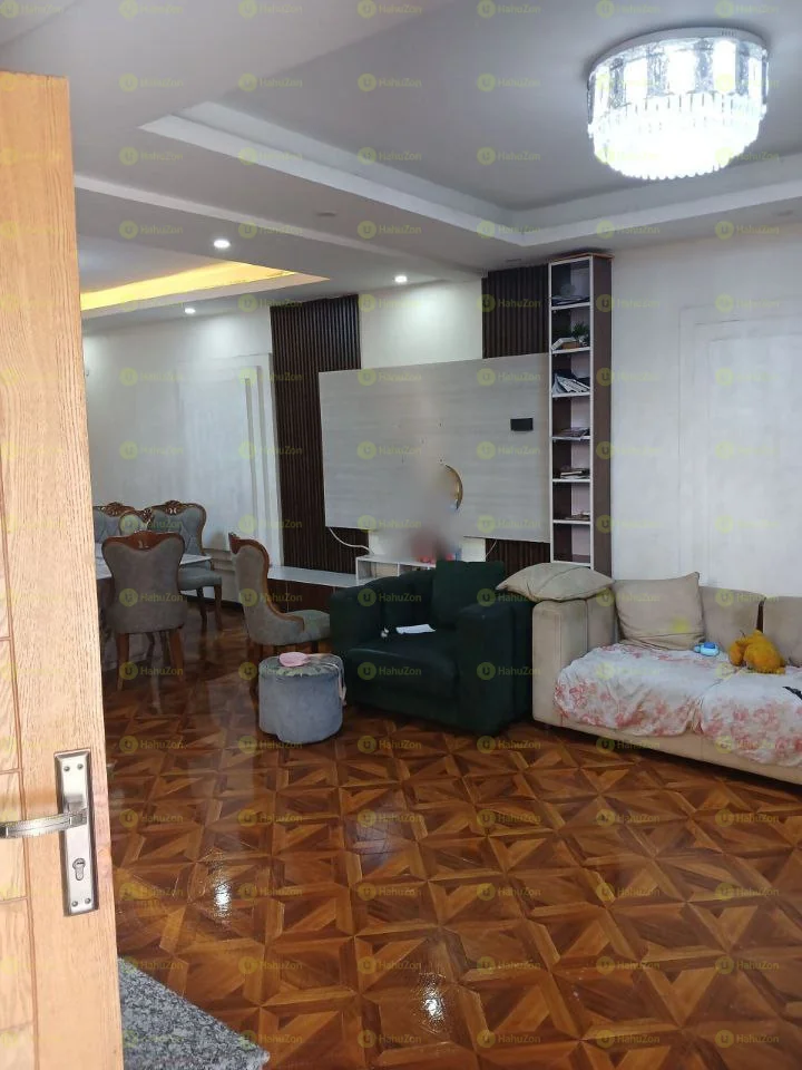175 ካሬ የሚሸጥ G+3 ቤት በሰሚት