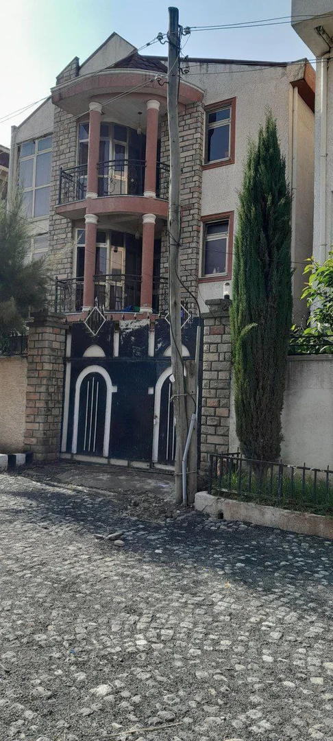 175 ካሬ የሚሸጥ G+2 ቤት በቦሌ ቡልቡላ