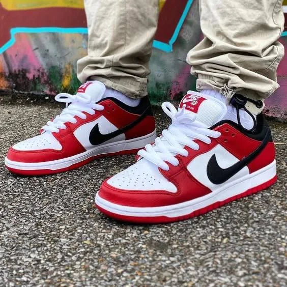Nike SB Dunk Low Pro Chicago Men's Shoes