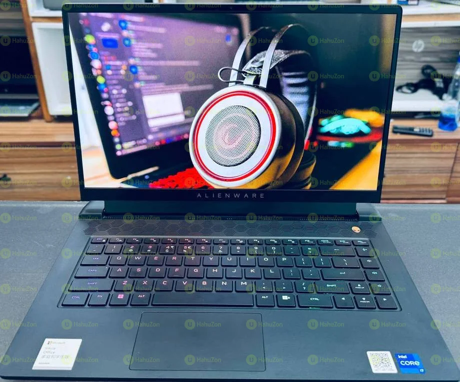 Alienware M15 QHD+ 144Hz Intel Core i7-12700H Processor Gaming Laptop