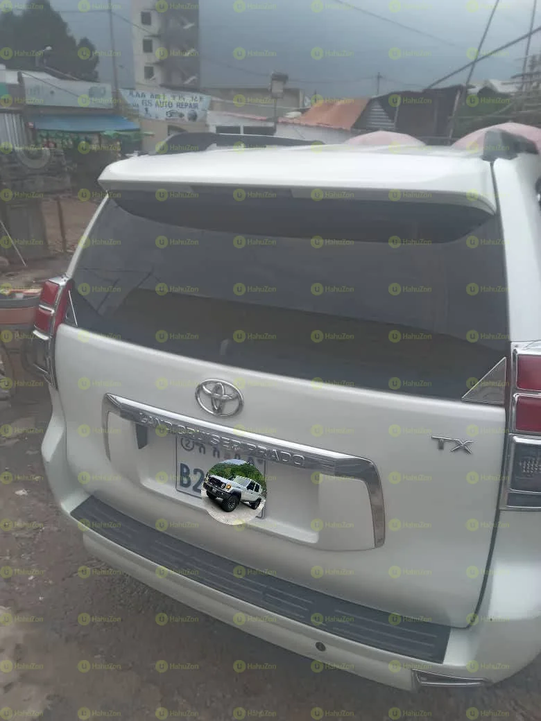 2012 Model-Toyota Land Cruiser Prado