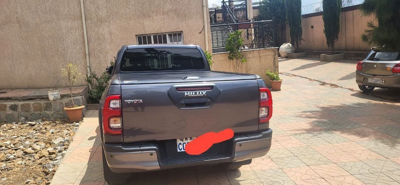 2021 Model-Toyota Hilux Invincible Single-Cab
