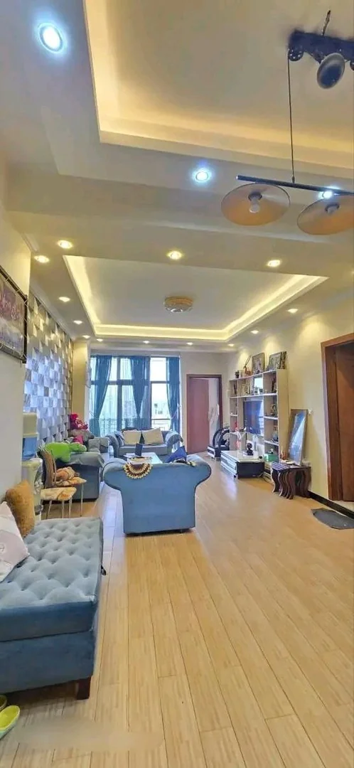126 ካሬ የሚሸጥ አፓርታማ በአያት