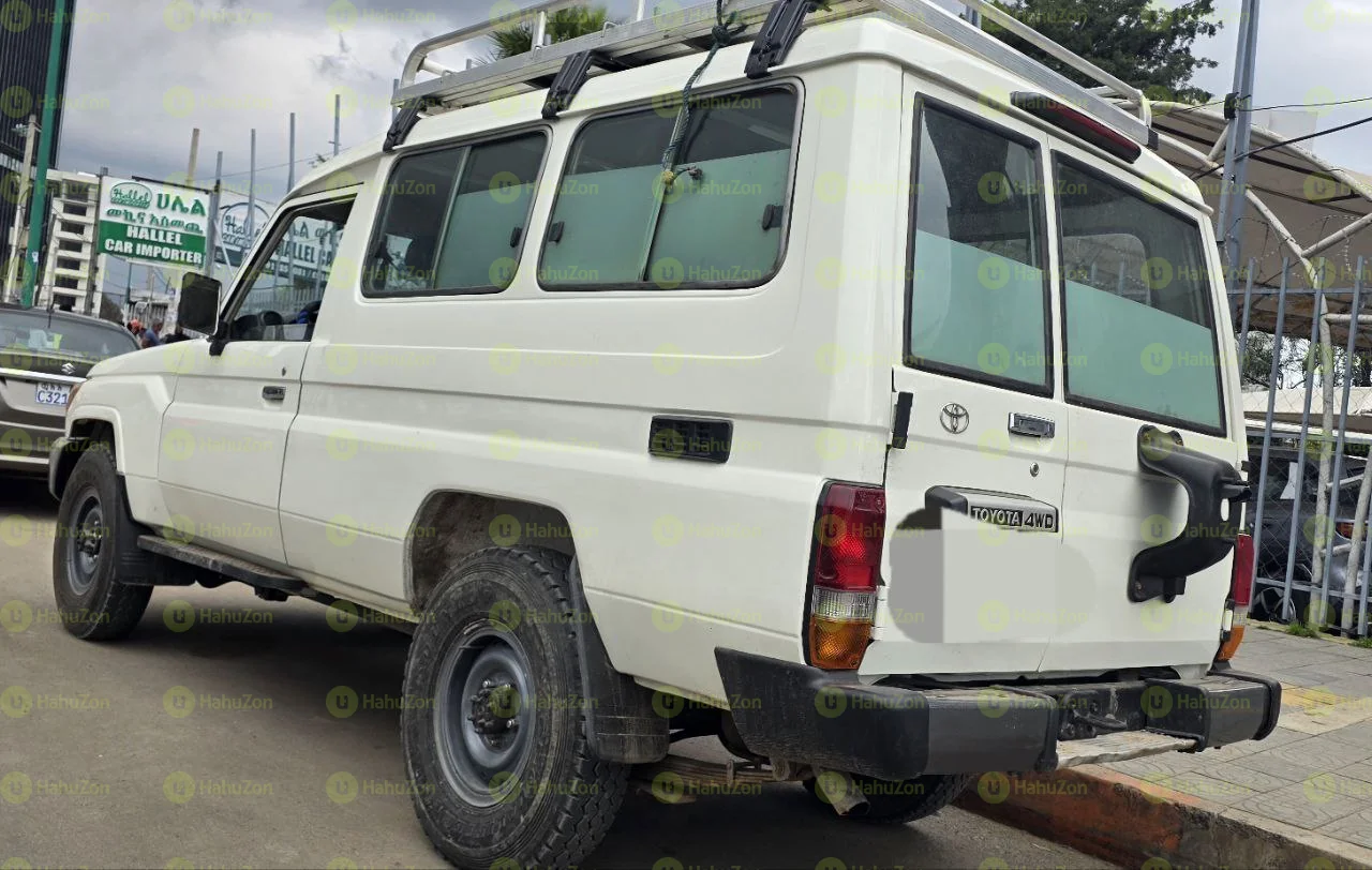2011 Model-Toyota Long Base