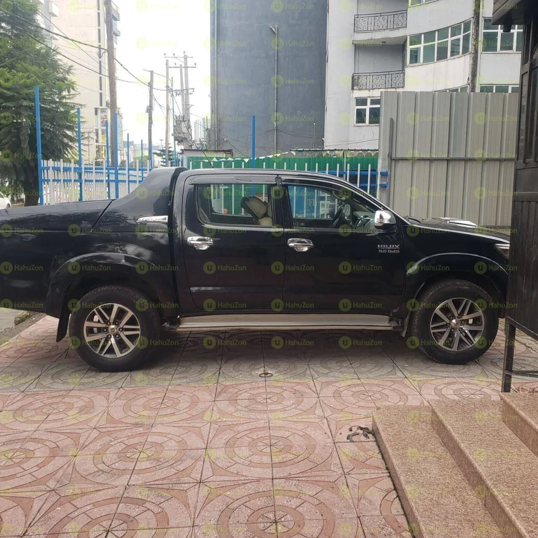 2013 Model-Toyota Vigo Double Cap