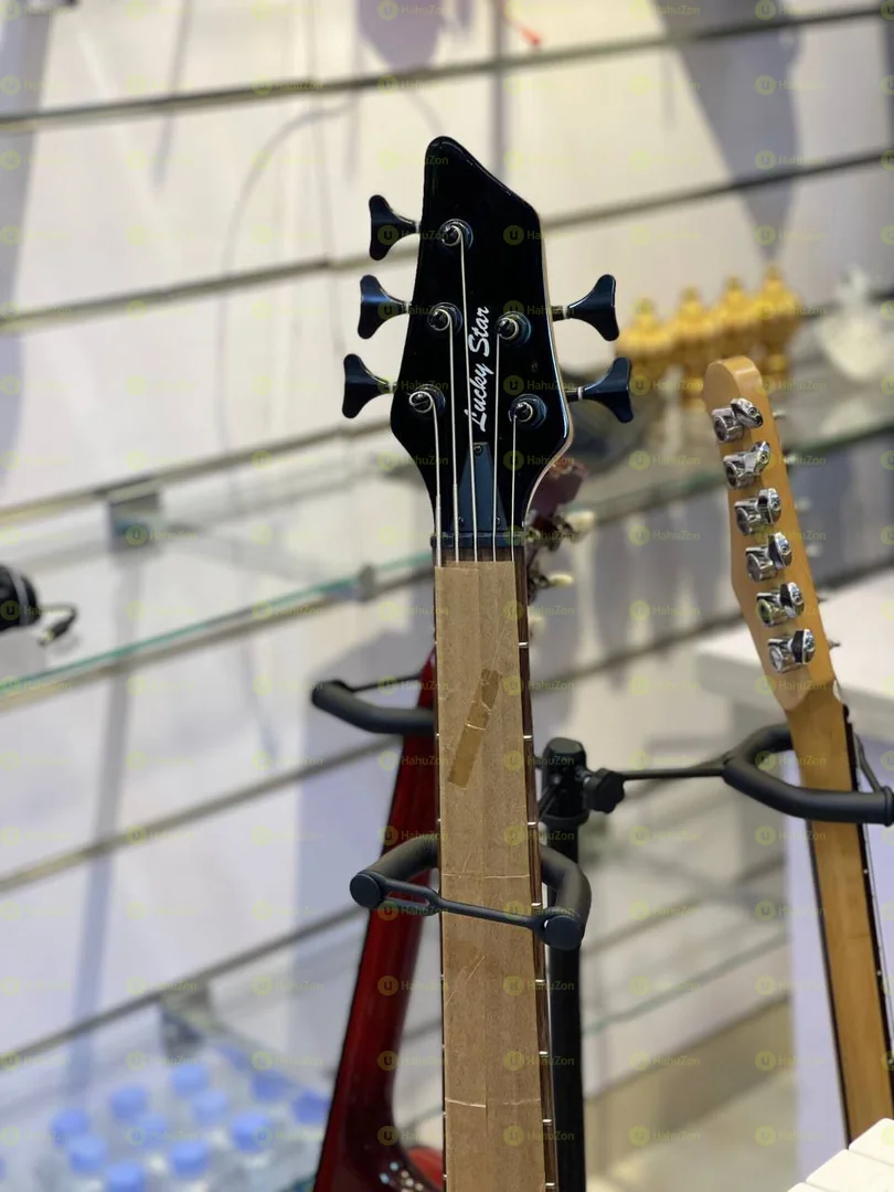 Lucky Star Bass Guita